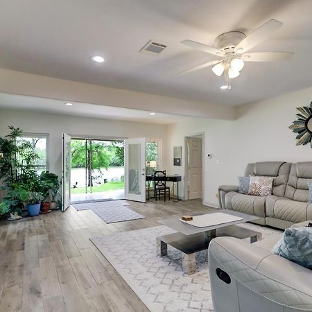 Kingwood Cottage - 10 Mins From Iah - Lake Front Humble Buitenkant foto