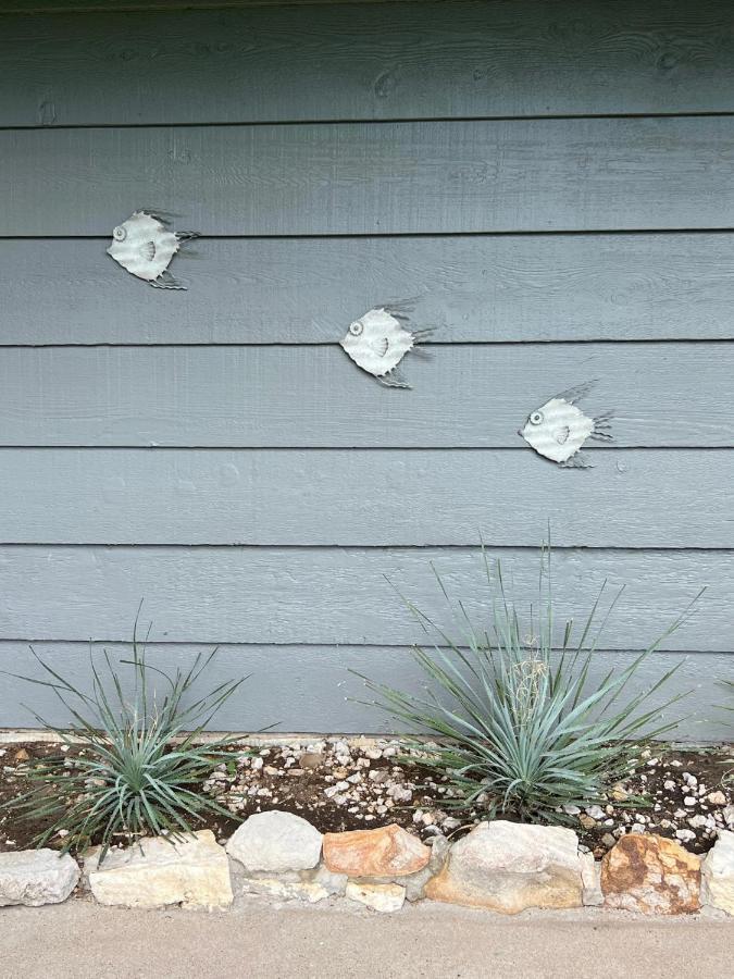 Kingwood Cottage - 10 Mins From Iah - Lake Front Humble Buitenkant foto