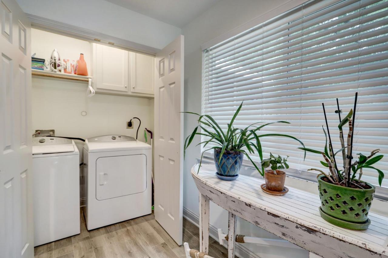 Kingwood Cottage - 10 Mins From Iah - Lake Front Humble Buitenkant foto
