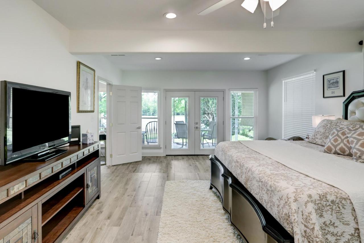 Kingwood Cottage - 10 Mins From Iah - Lake Front Humble Buitenkant foto