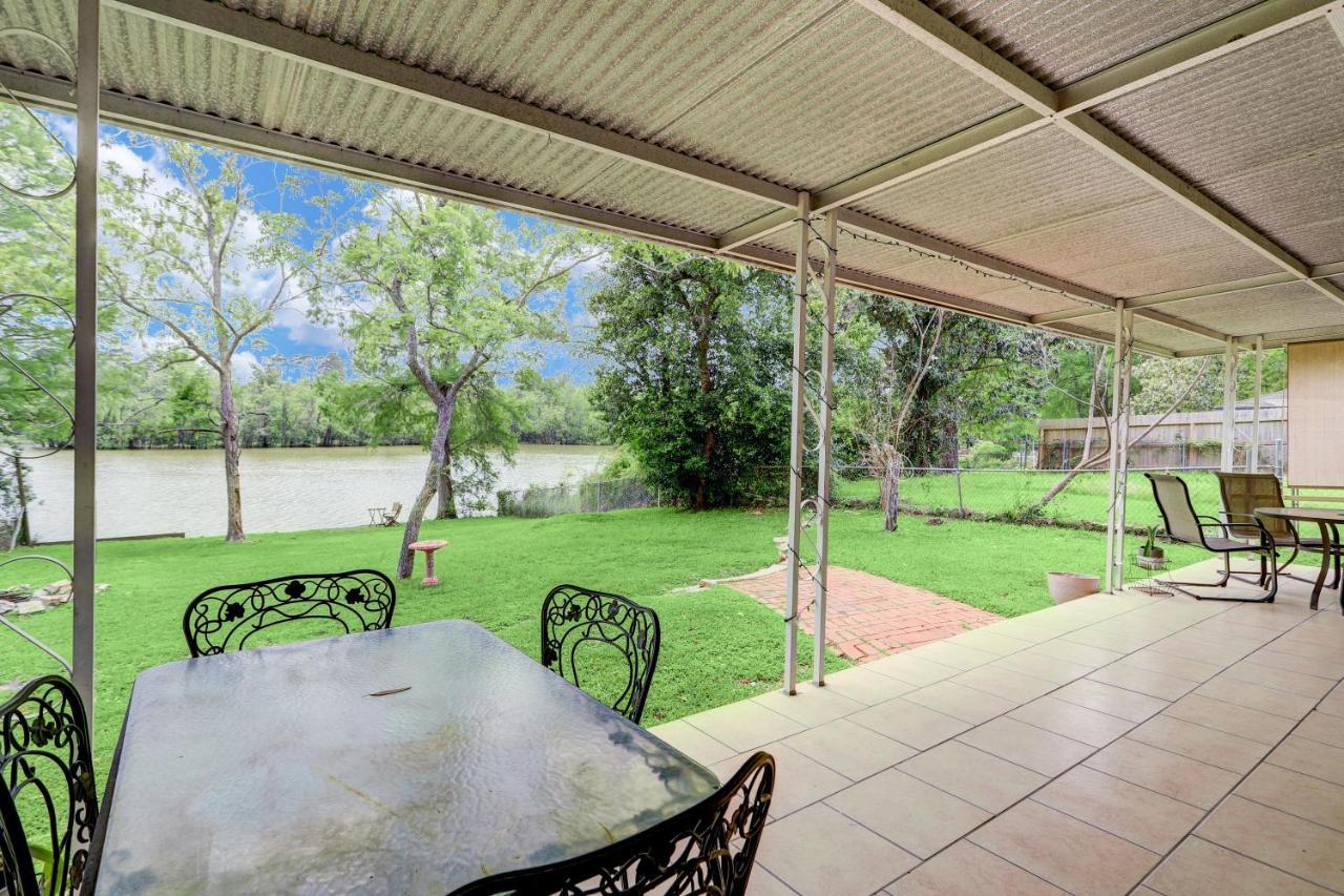 Kingwood Cottage - 10 Mins From Iah - Lake Front Humble Buitenkant foto