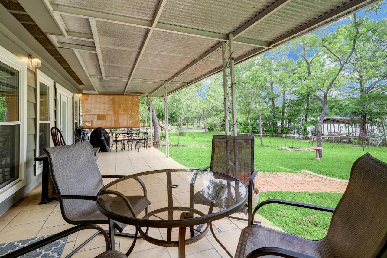 Kingwood Cottage - 10 Mins From Iah - Lake Front Humble Buitenkant foto